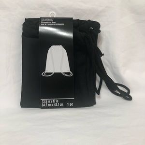 Drawstrings bag pack black. Size 13.5in x 17in